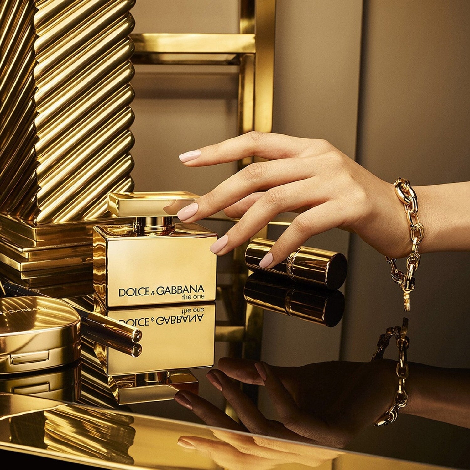 The One Gold Eau De Parfum Intense