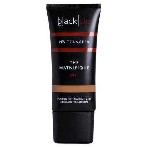 The Matnifique 24H Mattifying Foundation