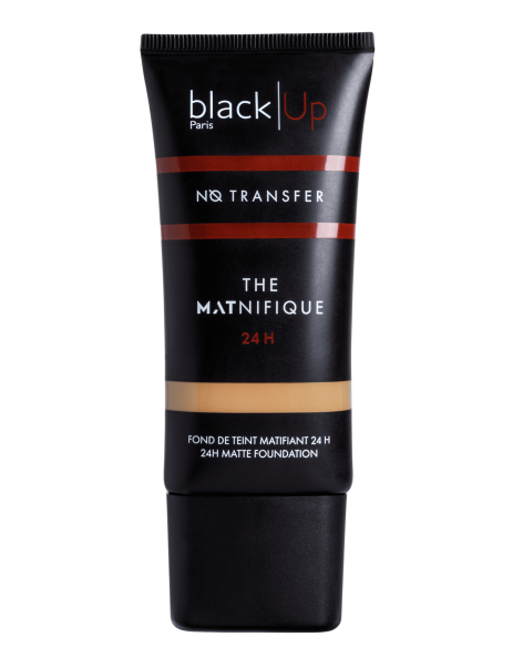 The Matnifique 24H Mattifying Foundation