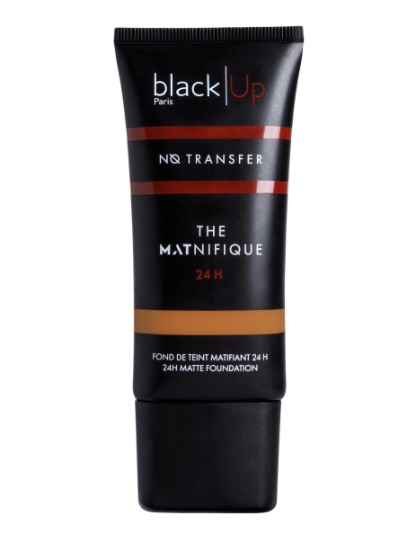 The Matnifique 24H Mattifying Foundation